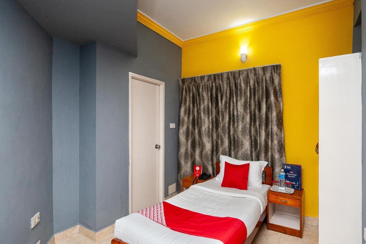 Hotel Manhattan Chennai Luaran gambar