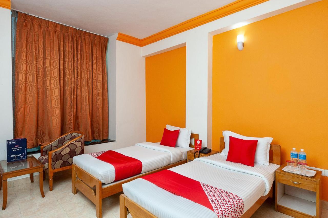 Hotel Manhattan Chennai Luaran gambar