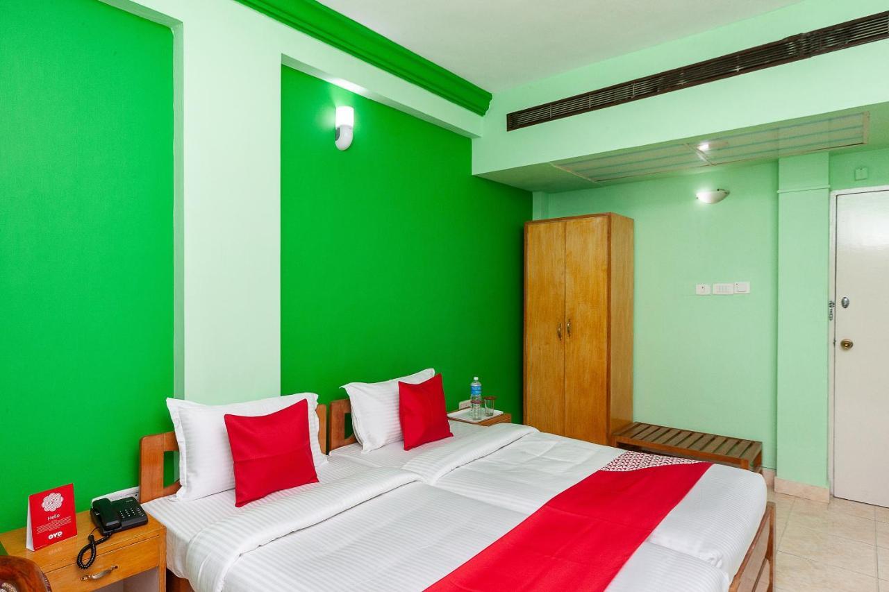 Hotel Manhattan Chennai Luaran gambar
