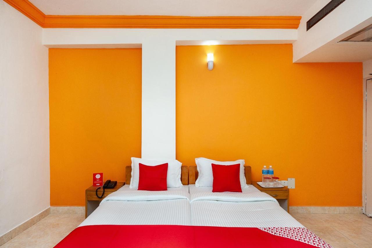 Hotel Manhattan Chennai Luaran gambar