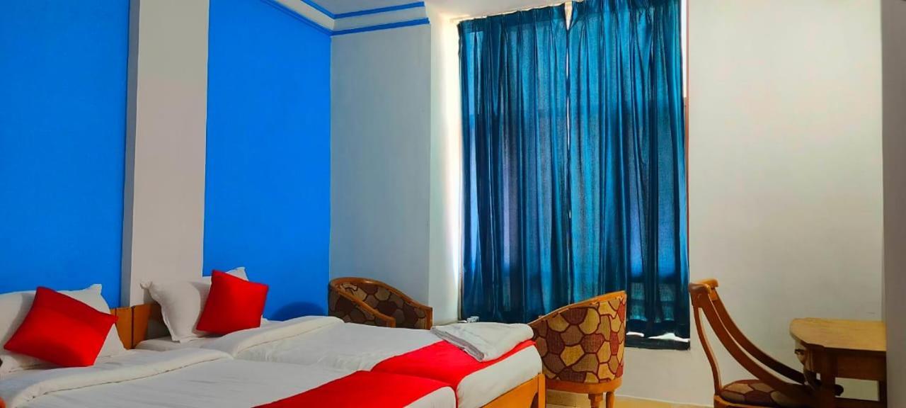 Hotel Manhattan Chennai Luaran gambar