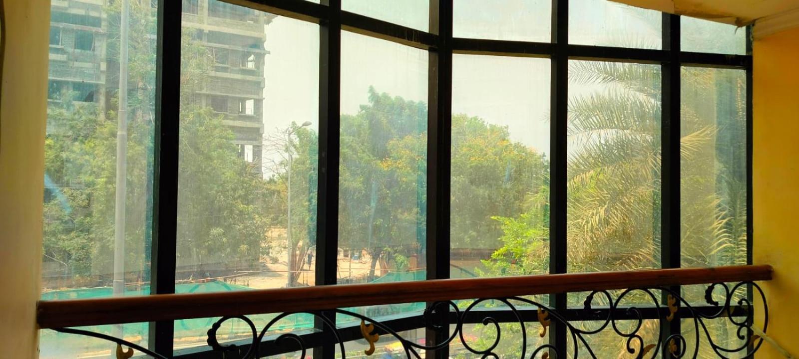 Hotel Manhattan Chennai Luaran gambar